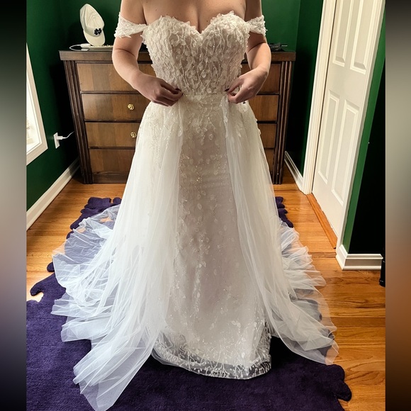 Morilee Misty Wedding Dress Size 8 (Never Worn/NWT) - Picture 5 of 10